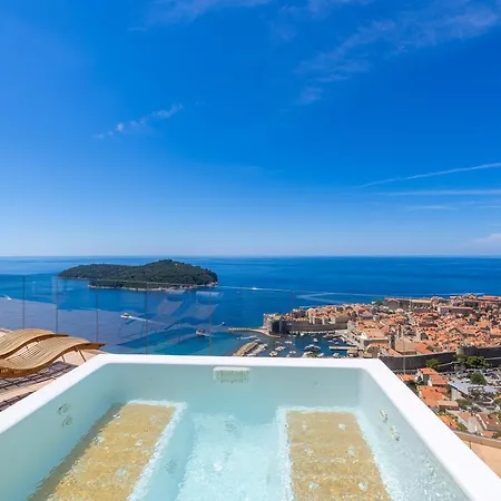 Kings Landing 5 Stars Penthouse *