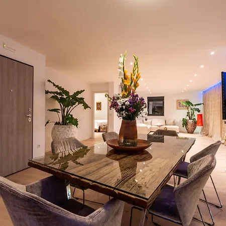 Kings Landing 5 Stars Penthouse 公寓 *