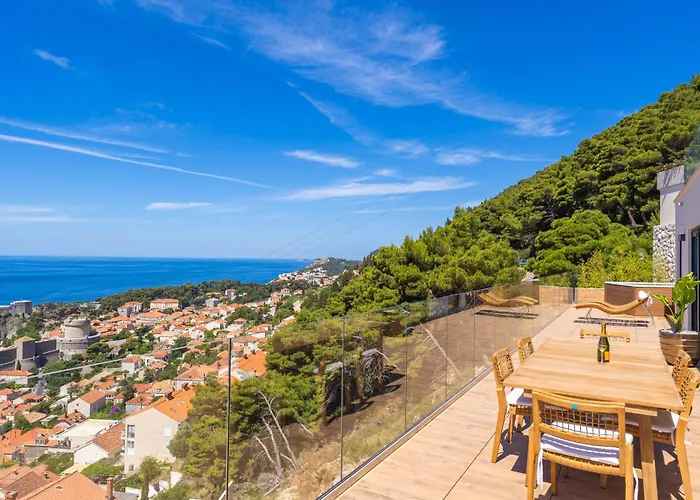 Kings Landing 5 Stars Penthouse Apartamento