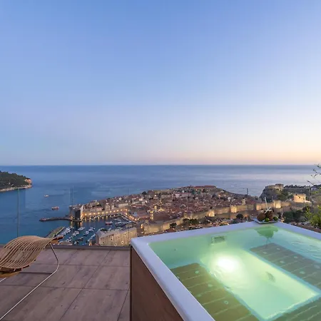 Kings Landing 5 Stars Penthouse Lägenhet *