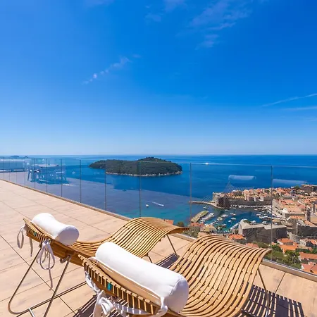 Kings Landing 5 Stars Penthouse *