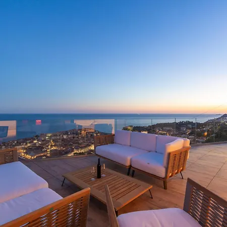 Kings Landing 5 Stars Penthouse