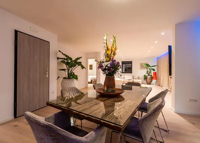 Kings Landing 5 Stars Penthouse Lejlighed *